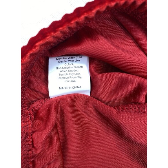 Christmas Velvet Halter Cami Top & Shorts Matching Set Womens XS Red White - Picture 8 of 8